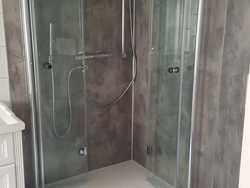 Fugenlose Badsanierung für Andisleben, Landkreis Sömmerda, Erfurt, Weimar und Gotha 01